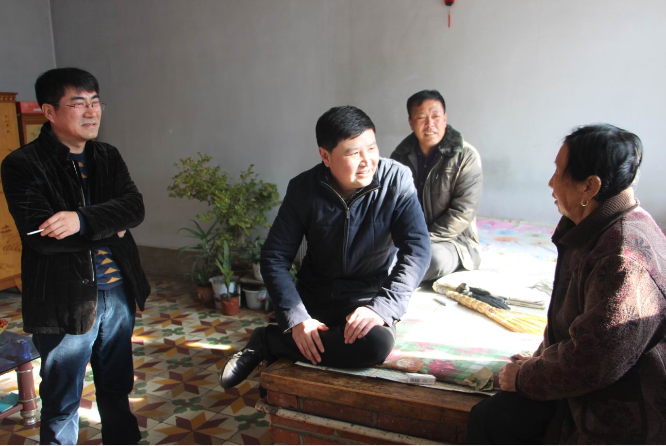  20160202  慰问退休职工、困难职工